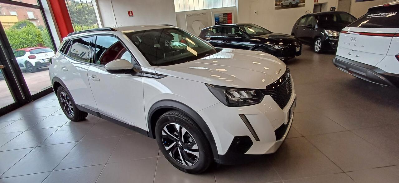 Peugeot 2008 PureTech 130 S&S Allure Navi Pack