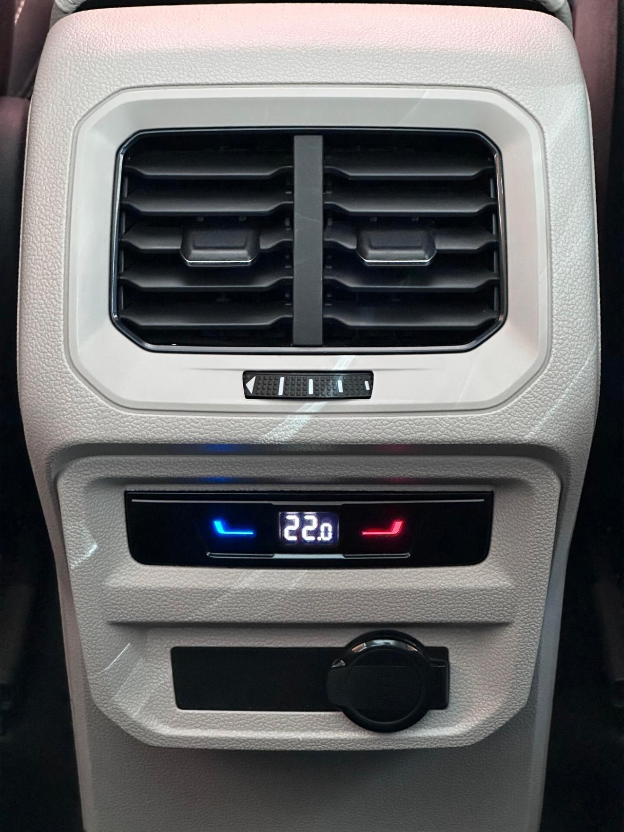 Volkswagen Tiguan 2.0 TDI 200 CV SCR DSG 4MOTION Elegance