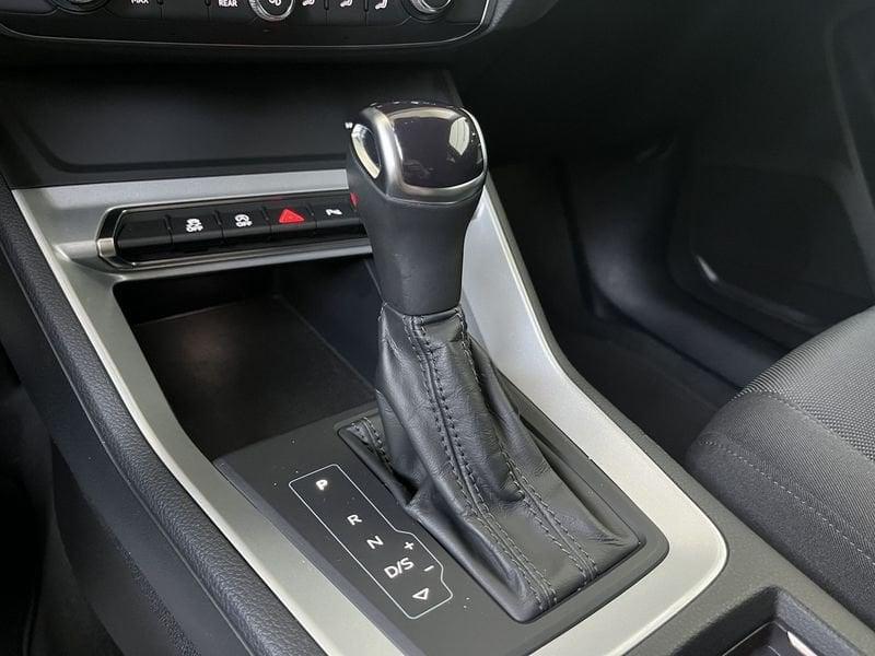Audi Q3 Q3 35 2.0 tdi S line edition s-tronic TUA da 299,00 al mese