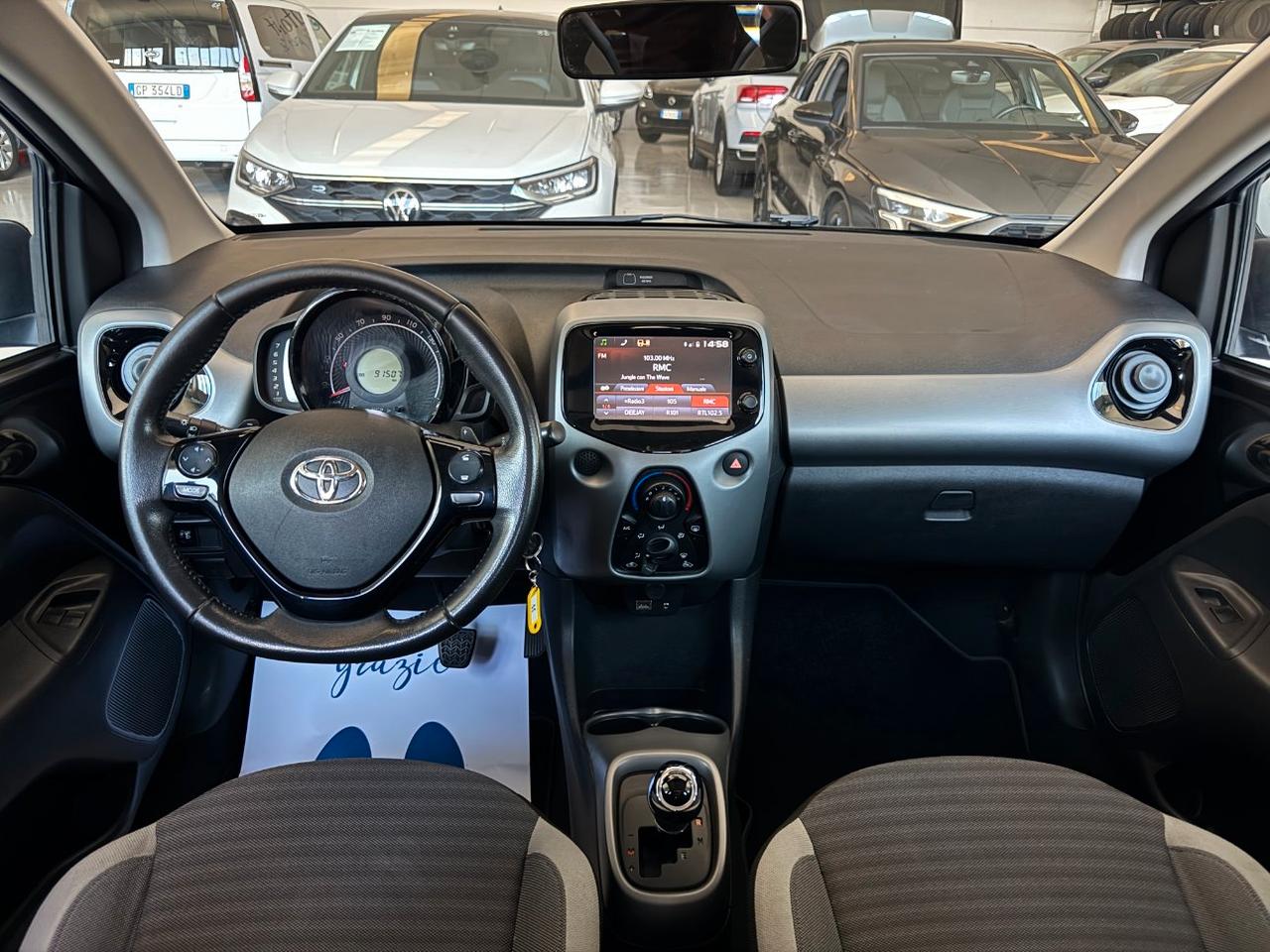 Toyota Aygo 5 Porte 1.0 x-business m-mt 72cv AUTOMATICA