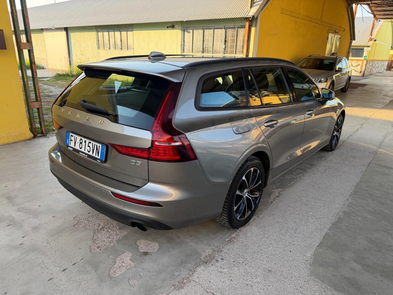 Volvo V60 D3 Business Navigatore 150cv - 2019