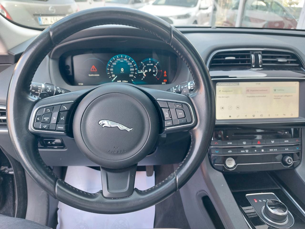 Jaguar F-Pace 2.0 D 180 CV AWD Prestige