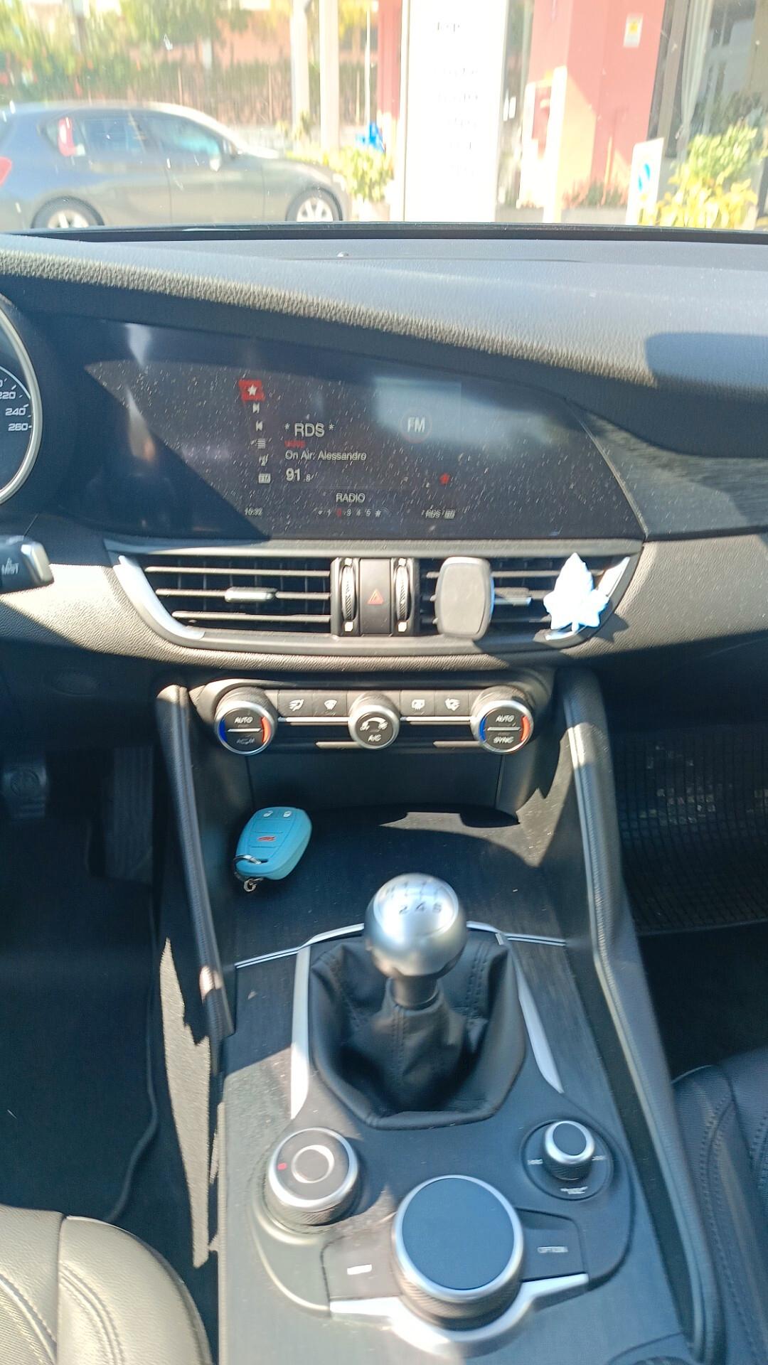 Alfa Romeo Giulia 2.2 Turbodiesel 160CV Business
