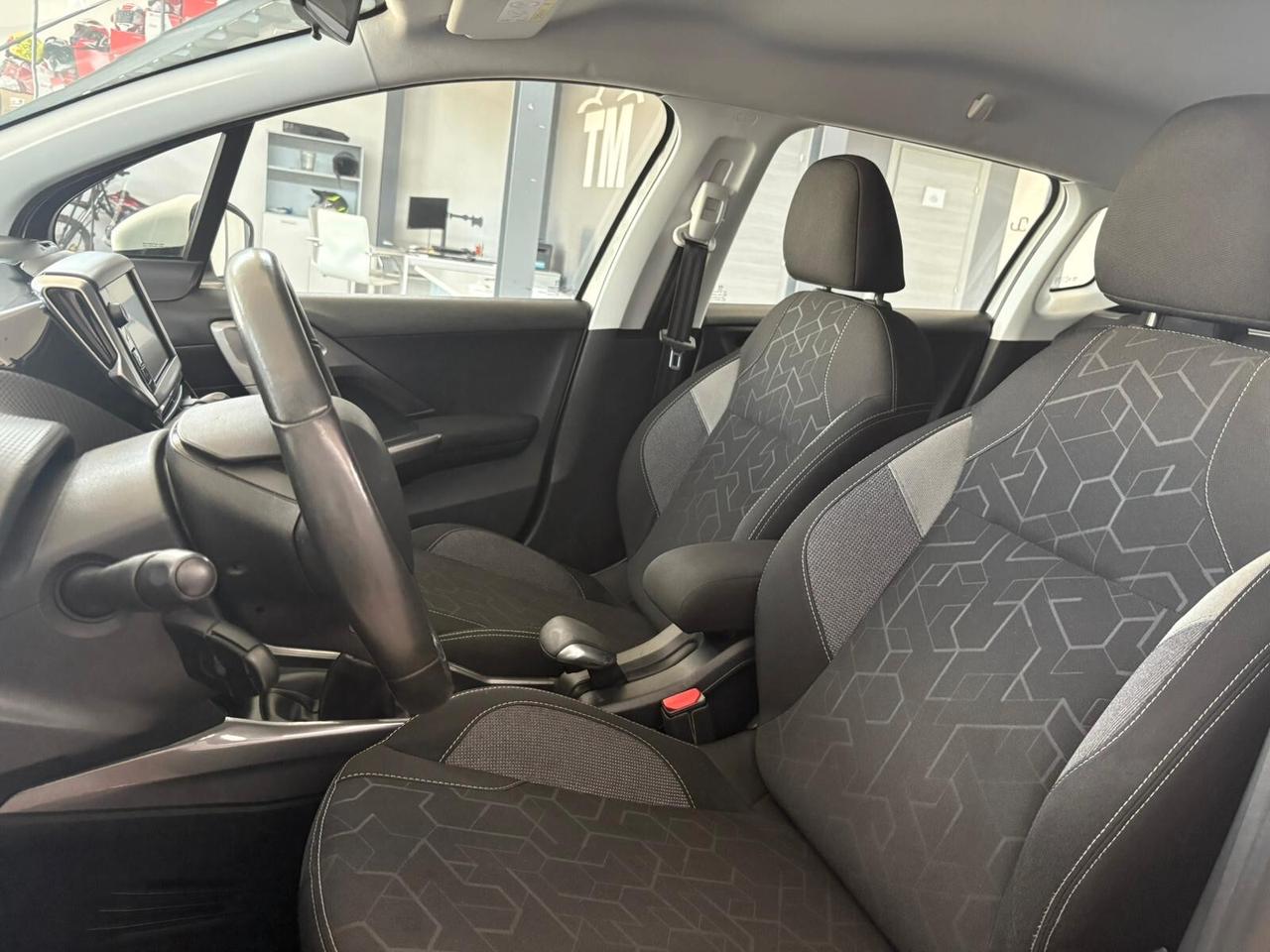 Peugeot 2008 BlueHDi 100 Allure