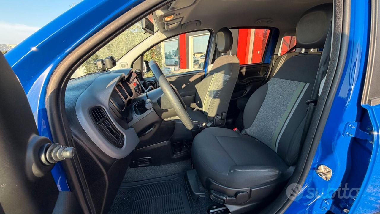 Fiat Panda 1.0 hybrid City Cross s