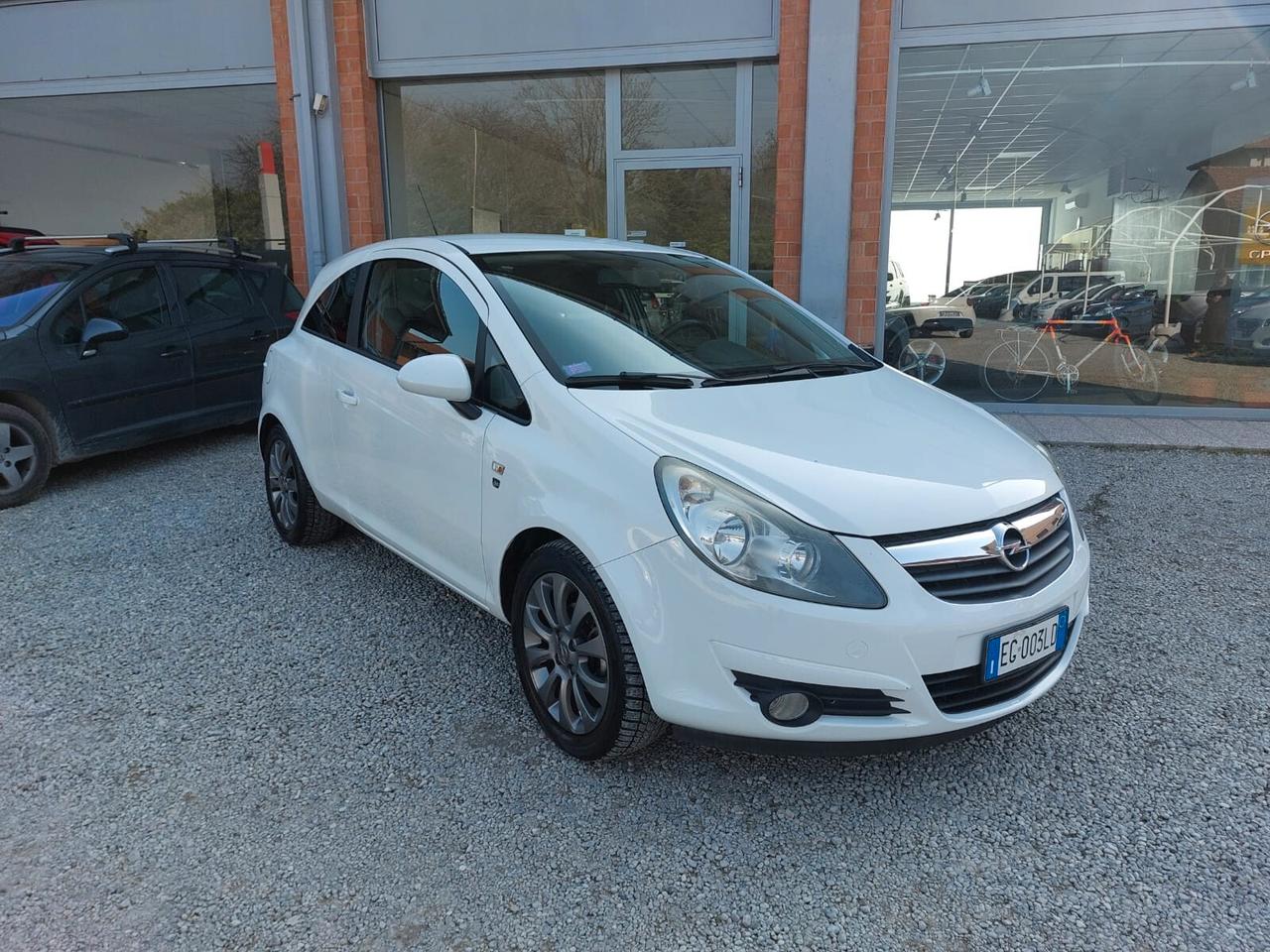 Opel Corsa 1.2 80CV 3 porte GPL- UNICO PROPRIETARIO