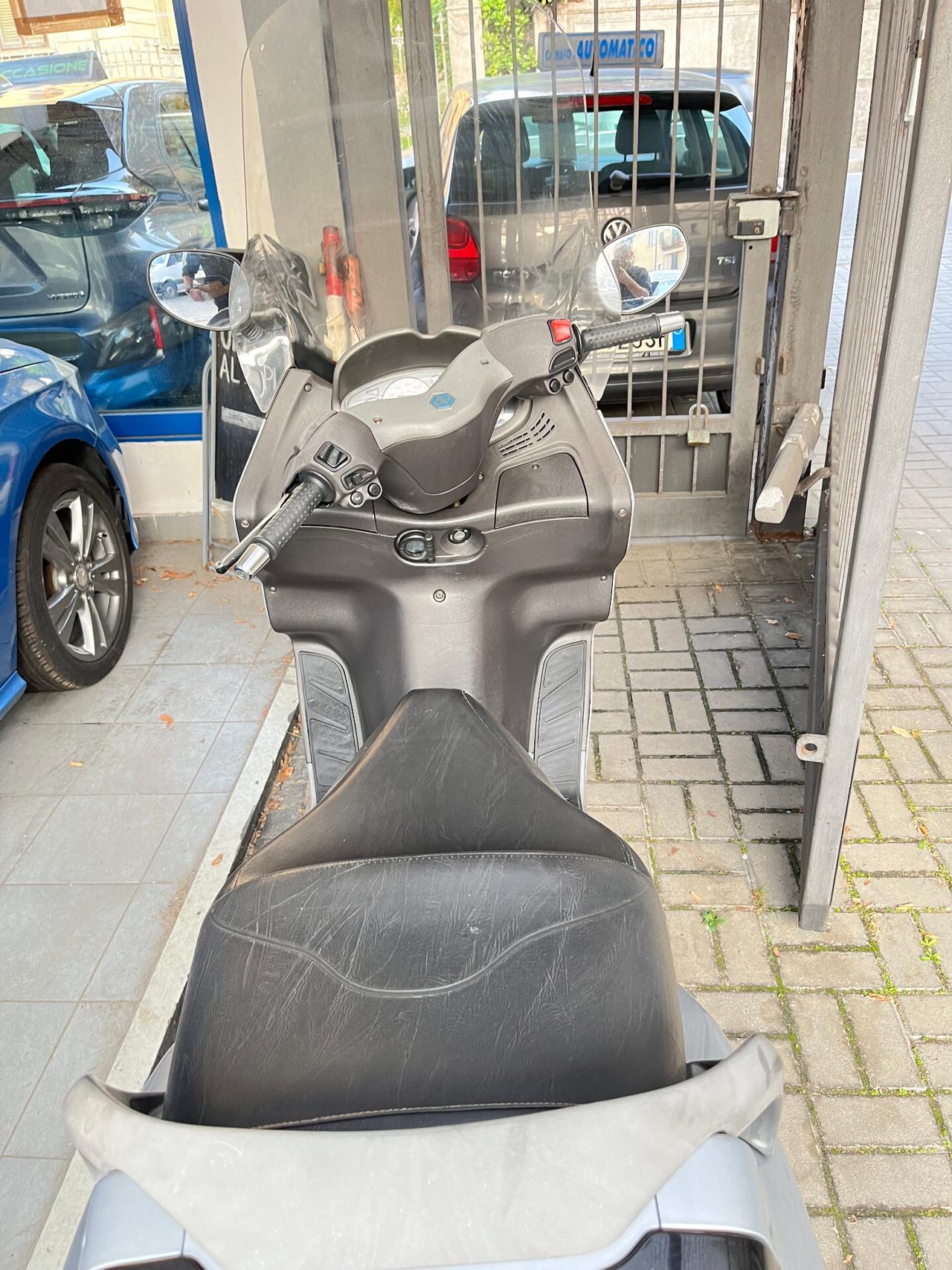 PIAGGIO X8 125 - APPENA TAGLIANDATO