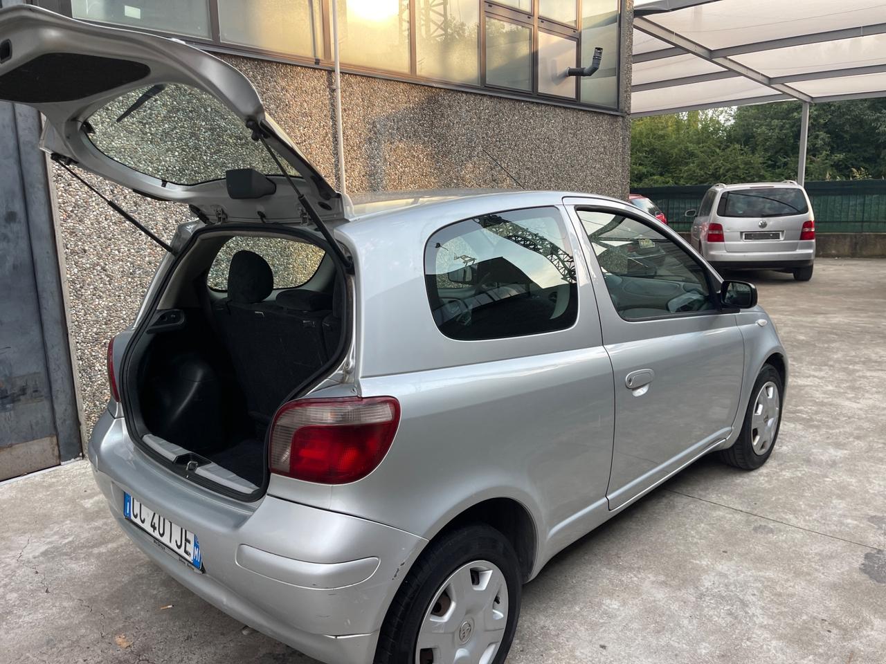 Toyota Yaris 1.0i 16V benzina clima funzionate