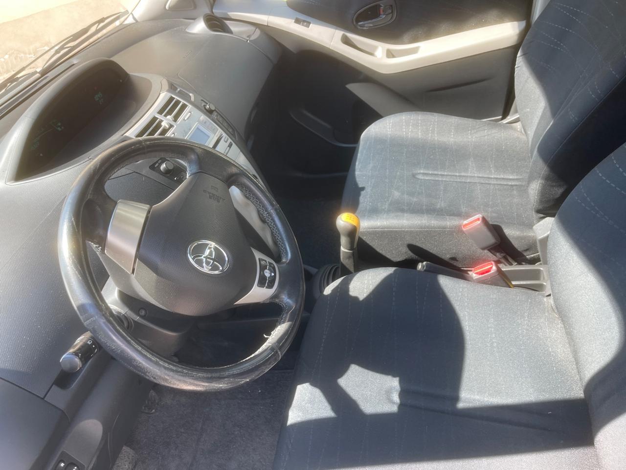 Toyota Yaris 1.3 5 porte