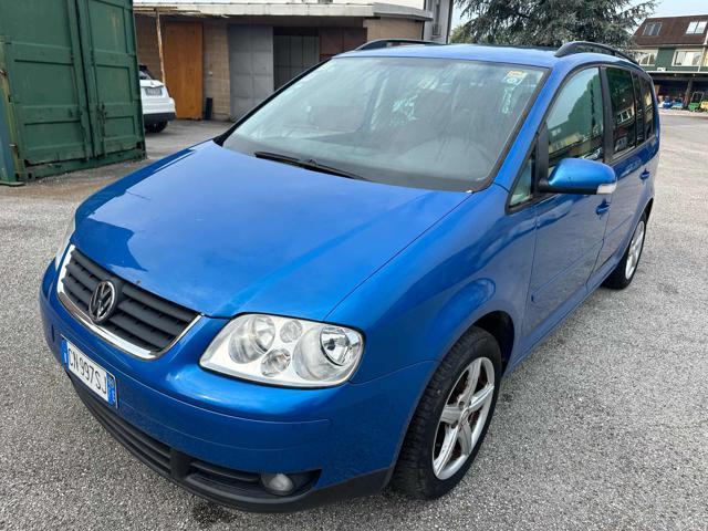 VOLKSWAGEN Touran 1.6 16V FSI 7posti Bellissima Pronta per Consegna