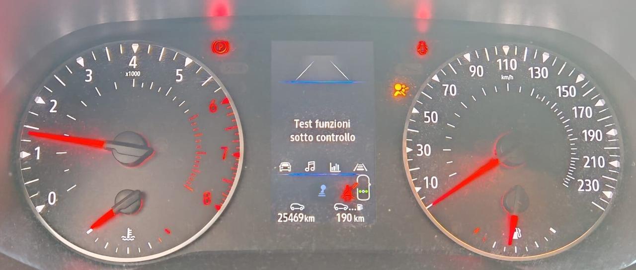 Renault Captur Mild Hybrid 140 CV Zen