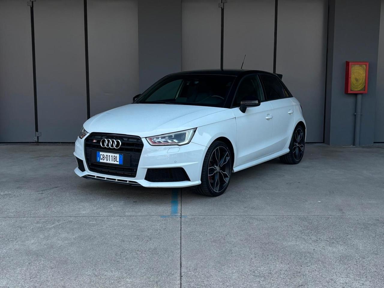 Audi A1 S1 SPB 2.0 TFSI quattro