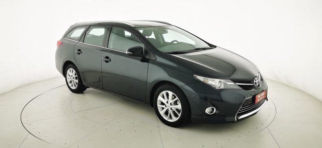 TOYOTA Auris Touring Sports 1.4 D-4D Lounge