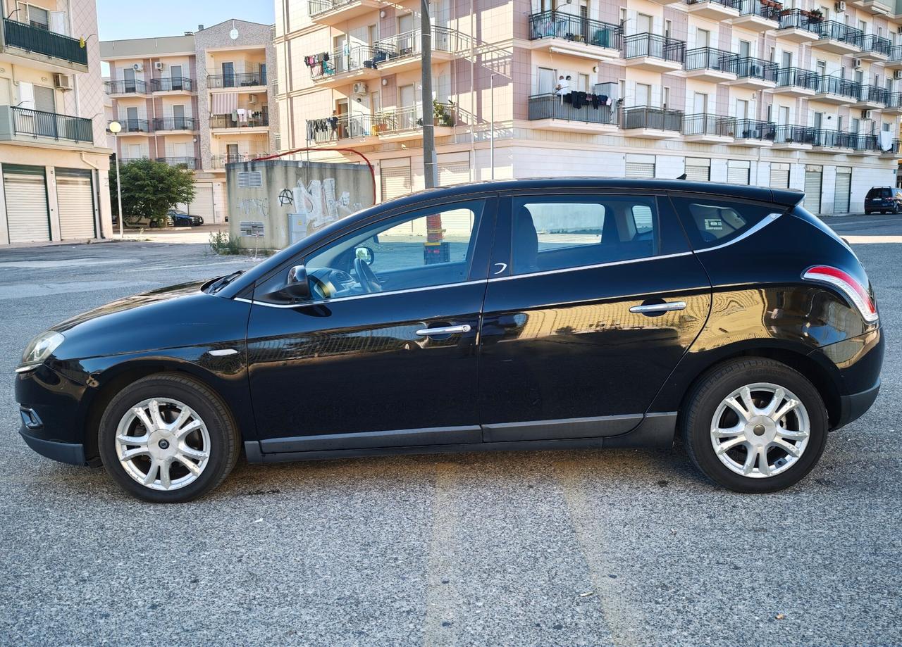 Lancia Delta 1.6 MJT DPF Oro 120cv in perfette condizioni