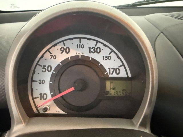 TOYOTA Aygo 1.0 12V VVT-i 5 porte Sol