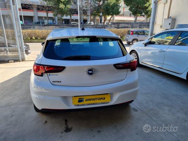 Opel Astra BERLINA 1.6 CDTi 110 CV 2019