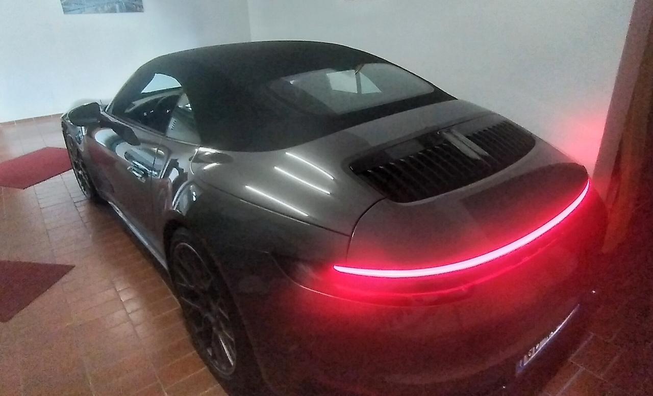 Porsche 911 Carrera Cabriolet