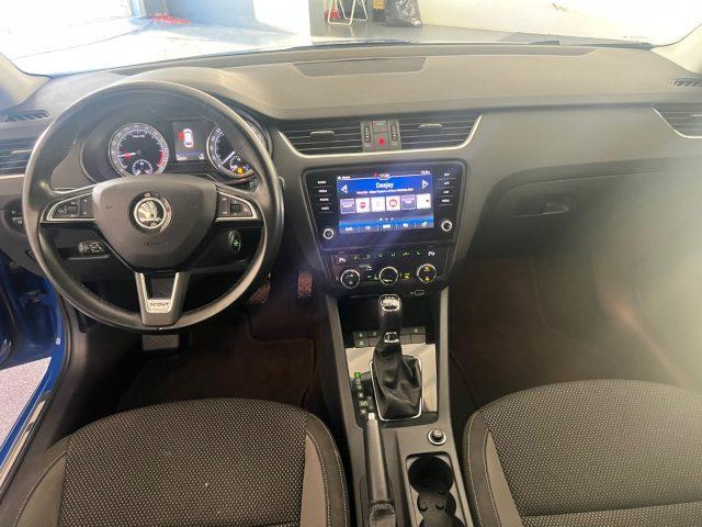 SKODA Octavia 2.0 TDI SCR 184 CV DSG Wagon 4x4 Scout