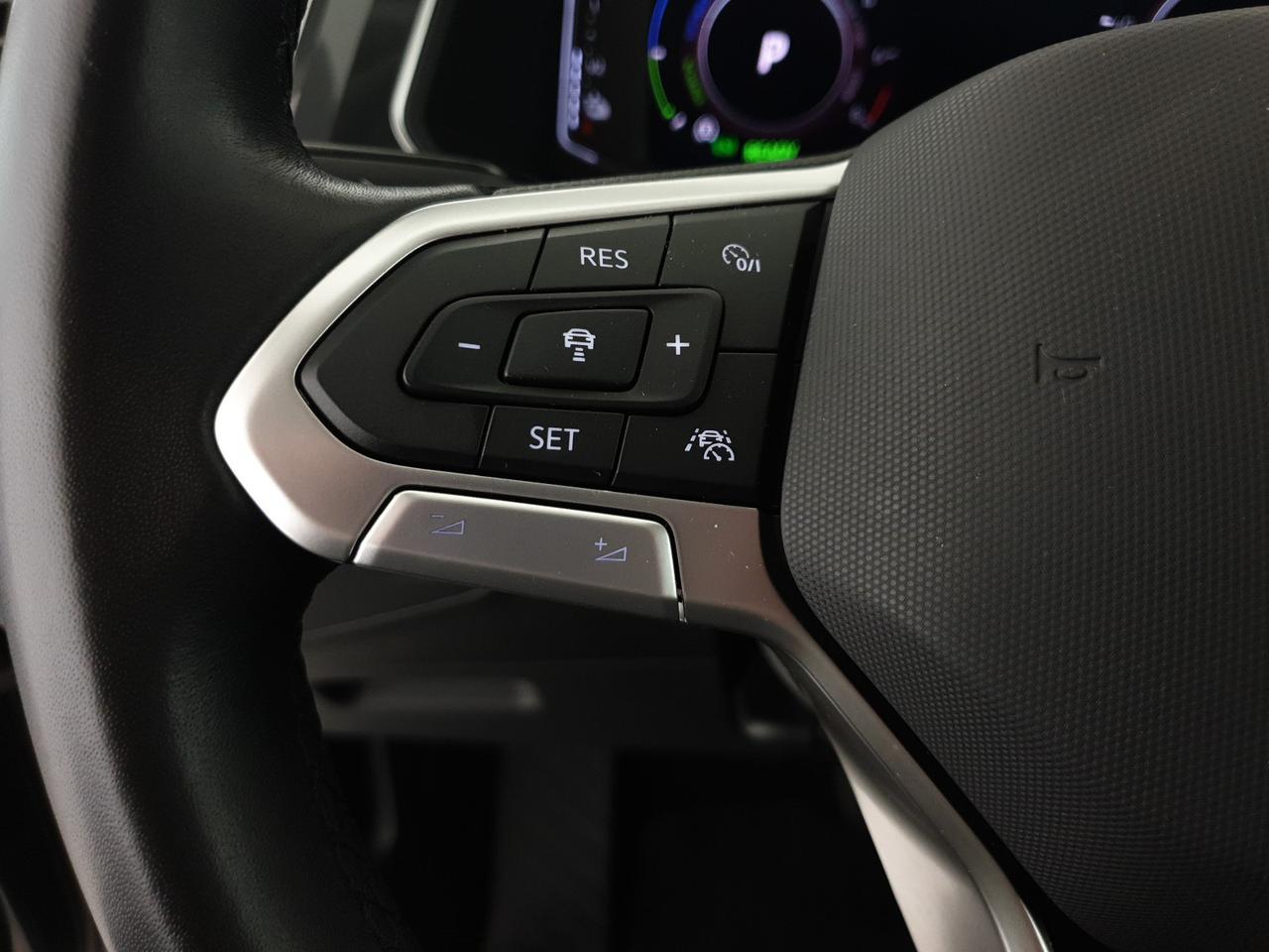 Volkswagen Tiguan 1.4 tsi eh elegance dsg