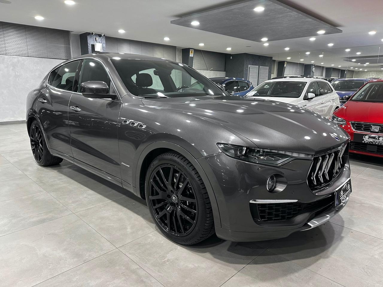 Maserati Levante V6 430 CV AWD Granlusso PRONTA CONSEGNA