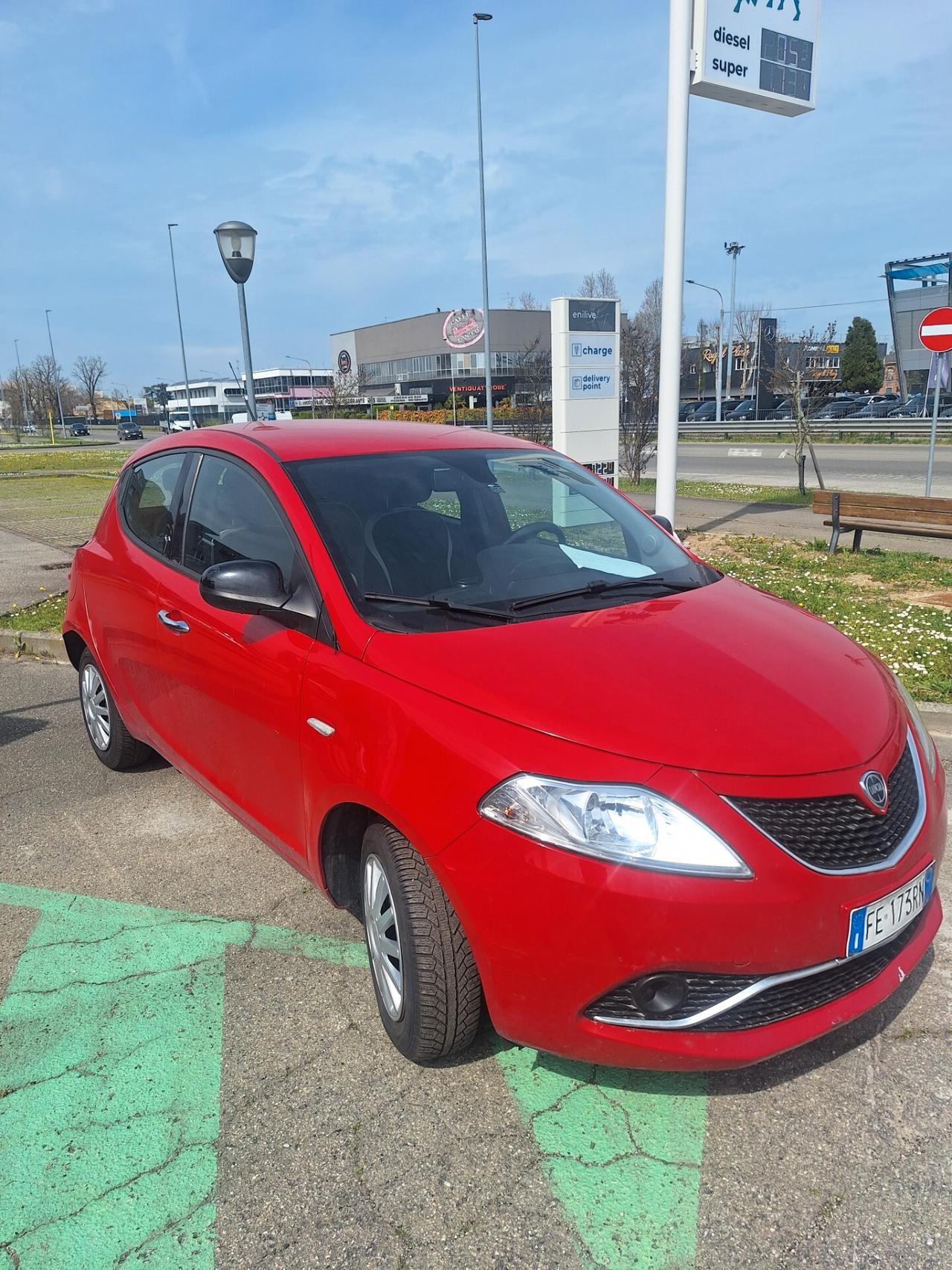 Lancia Ypsilon 1.3 MJT 16V 95 CV 5 porte S&S . Motore da revisione