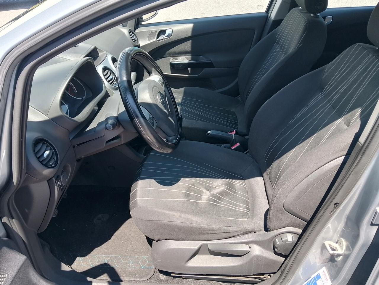 Opel Corsa 1.2 cc IMPIANTO Gpl perfetto stato