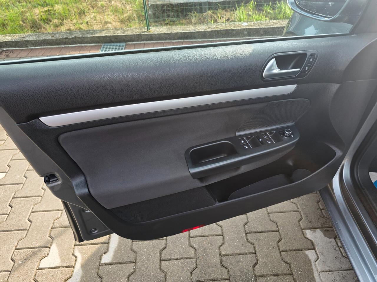 Volkswagen Golf Variant 2.0 TDI con gancio traino