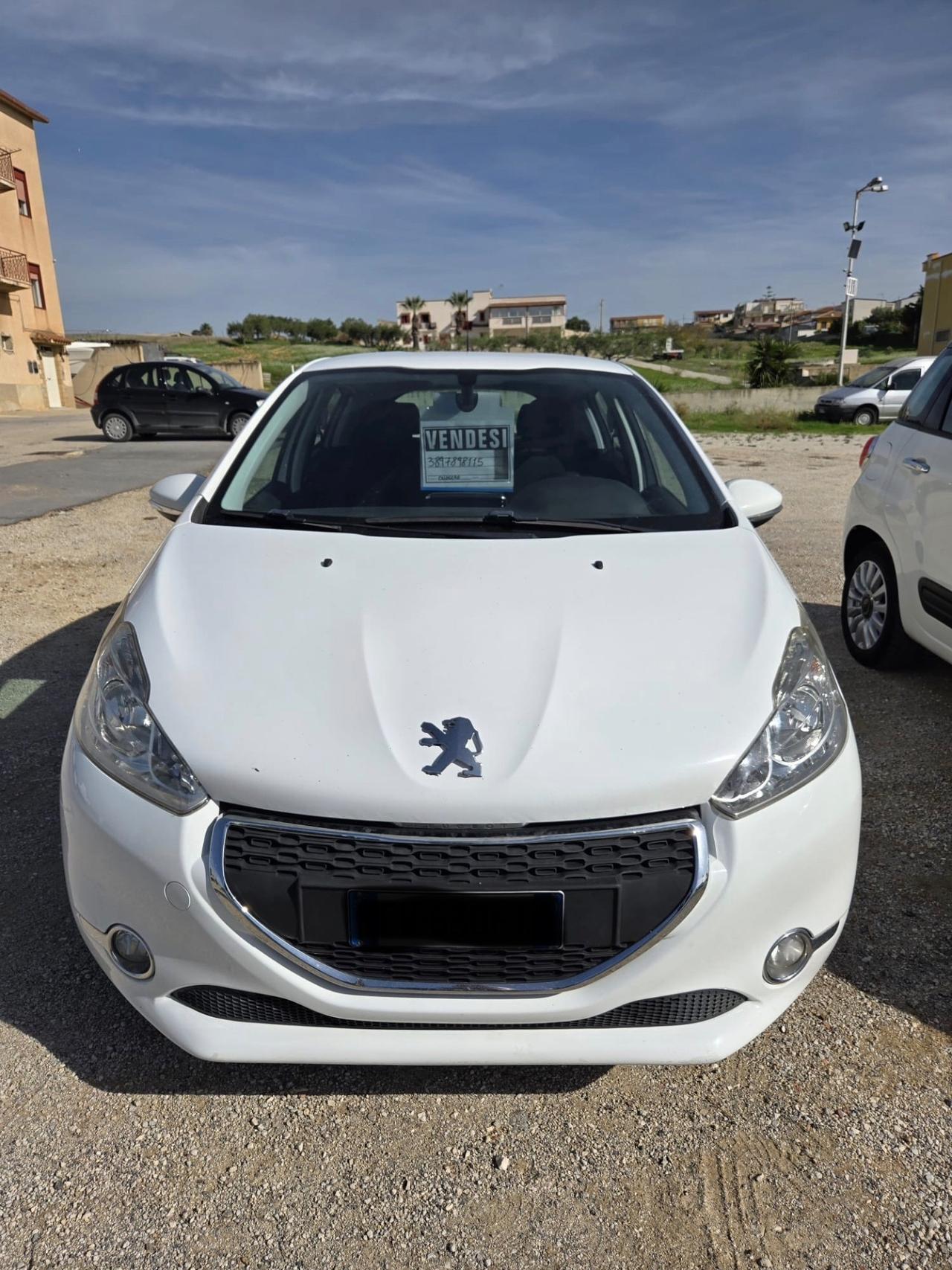 Peugeot 208 1.4 HDi 68 CV 5 porte Access