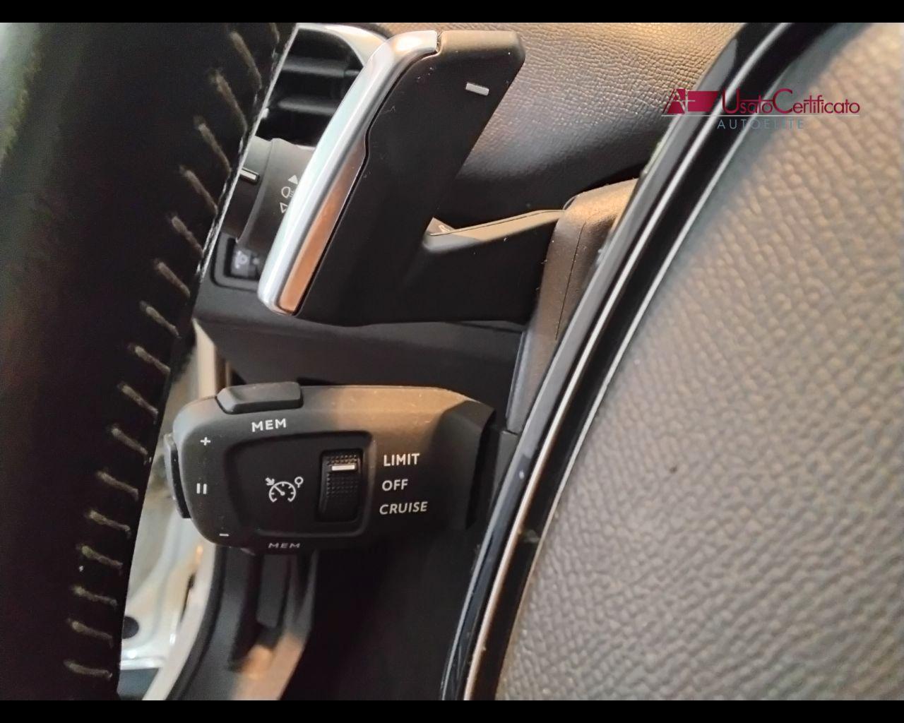 PEUGEOT 3008 BlueHDi 130 S&S EAT8 Active Business