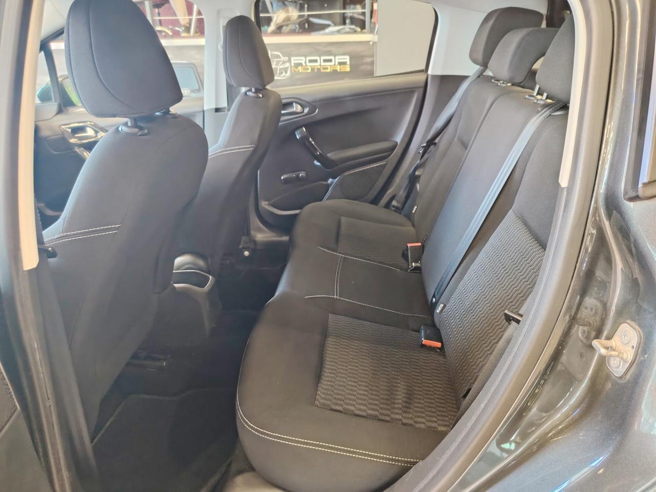 Peugeot 208 BlueHDi 75 5 porte Active