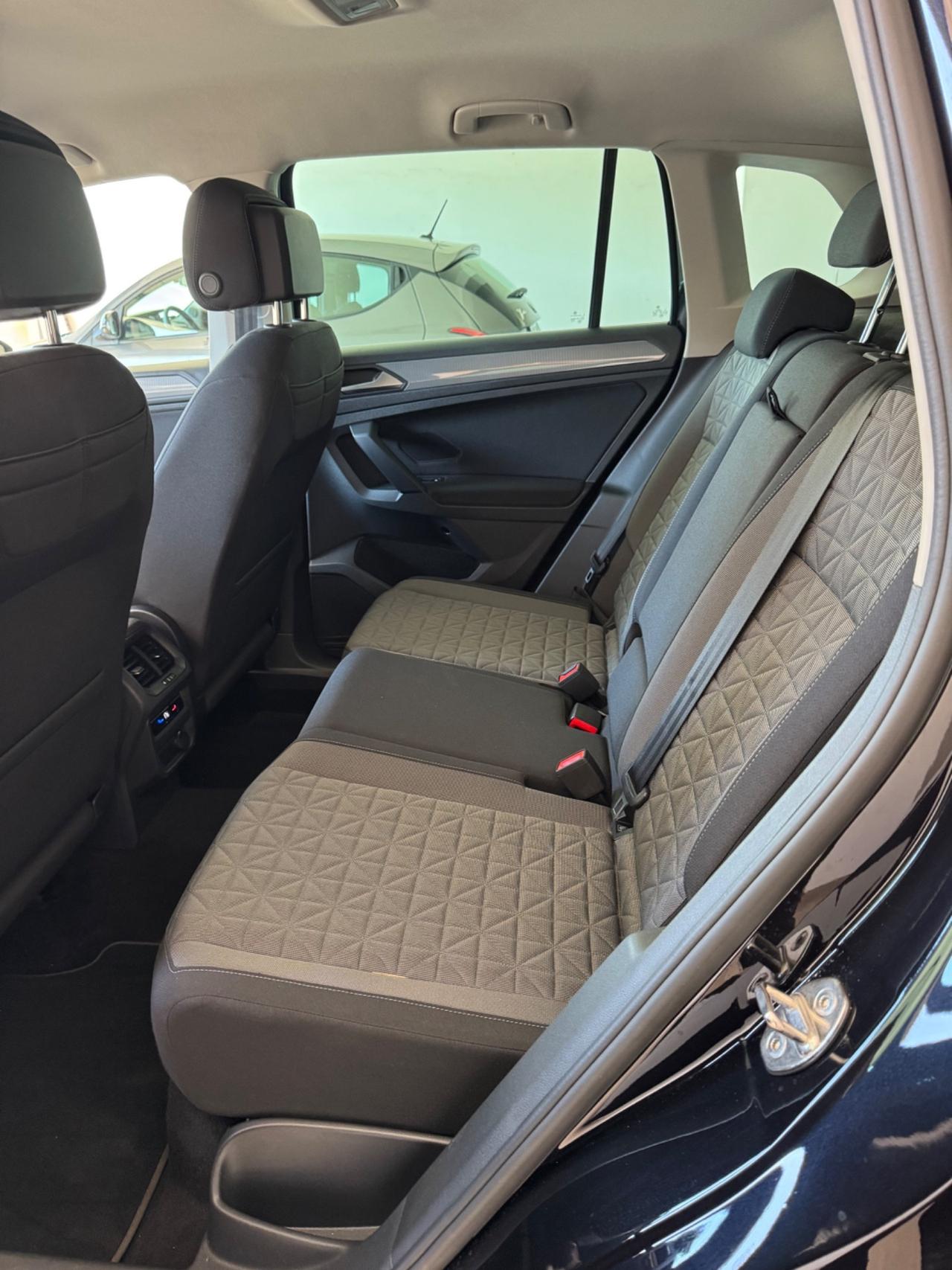 Volkswagen Tiguan 2.0 TDI 150 CV SCR DSG Elegance