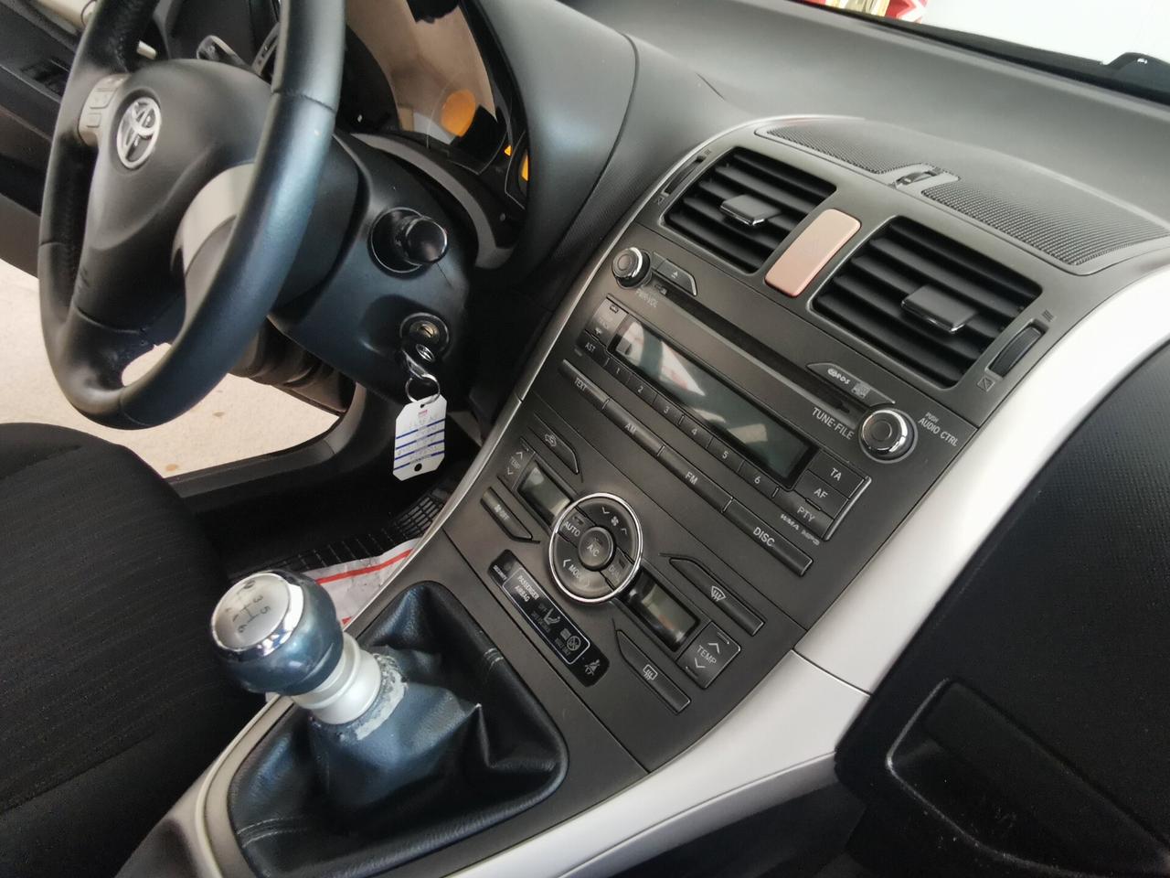 Toyota Auris 1.4 D-4D 5 porte Sol