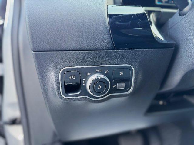 MERCEDES-BENZ B 180 d AUTOM SPORT PLUS *SERVICE MERCEDES*