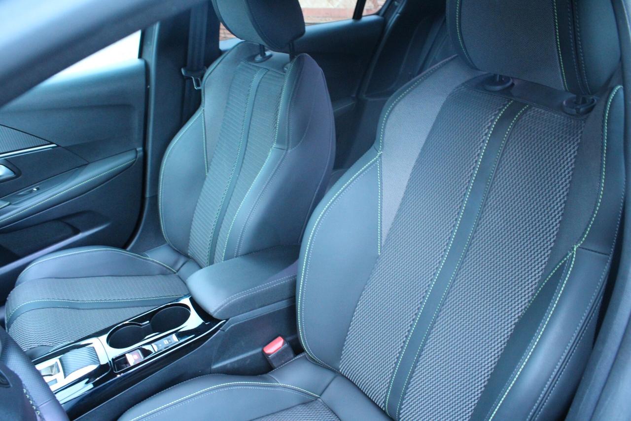 Peugeot 208 Hybrid 145 e-DCS6 GT