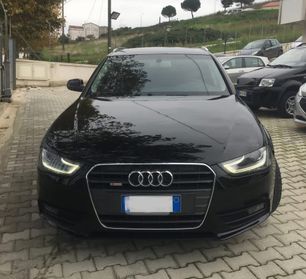 AUDI A4 AVANT 2.0 TDI 143 CV MODELLO S-LINE
