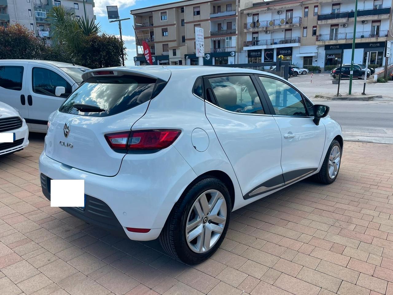 Renault Clio "Finanzaibile Senza Busta Paga"