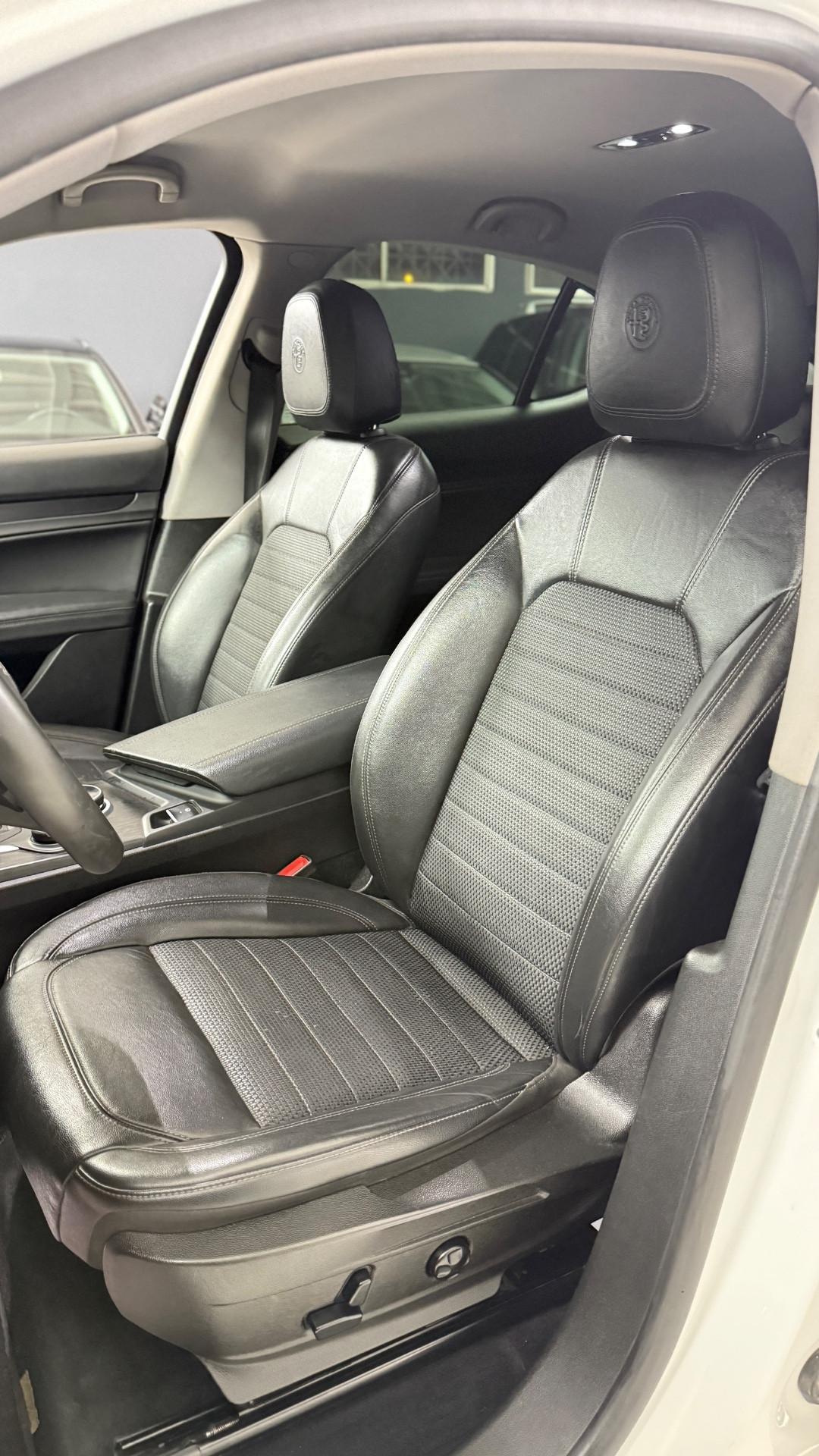 Alfa Romeo Stelvio 2.2 Turbodiesel 210 CV AT8 Q4 Super