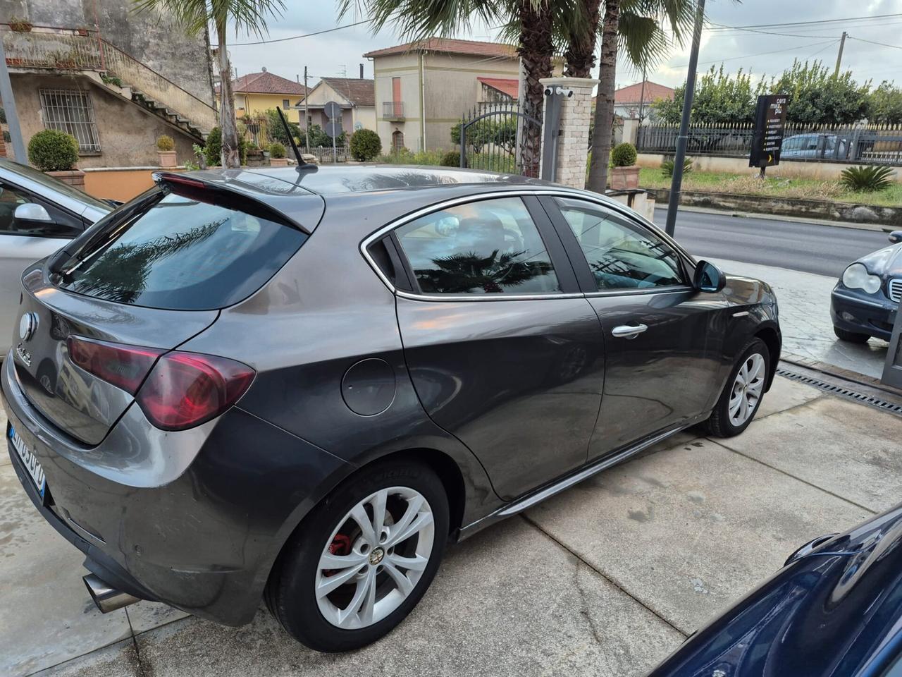 Alfa Romeo Giulietta 2.0 JTDm-2 140 CV Distinctive