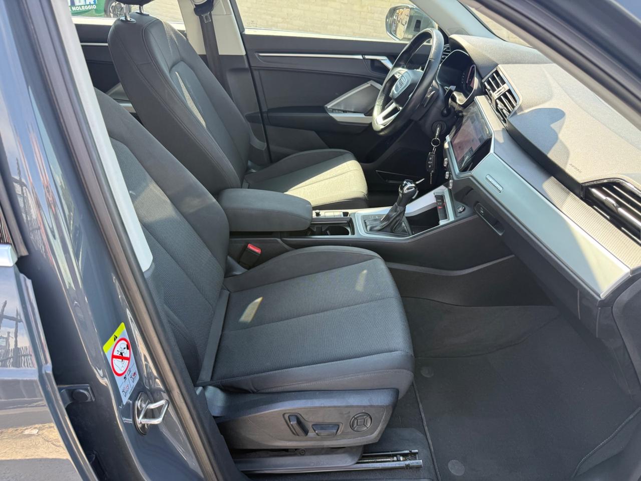 Audi Q3 40 TFSI quattro S tronic Business Advanced