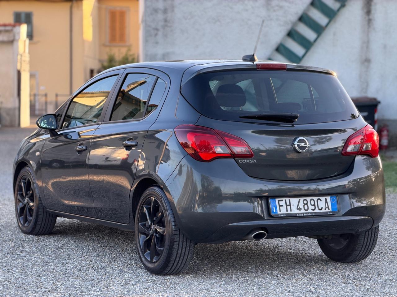 Opel Corsa 1.4 90CV GPL Tech 5 porte Innovation