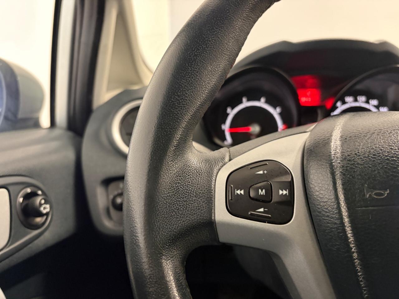 Ford Fiesta 1.2 16V GPL 60CV 5p. Titanium Bs.