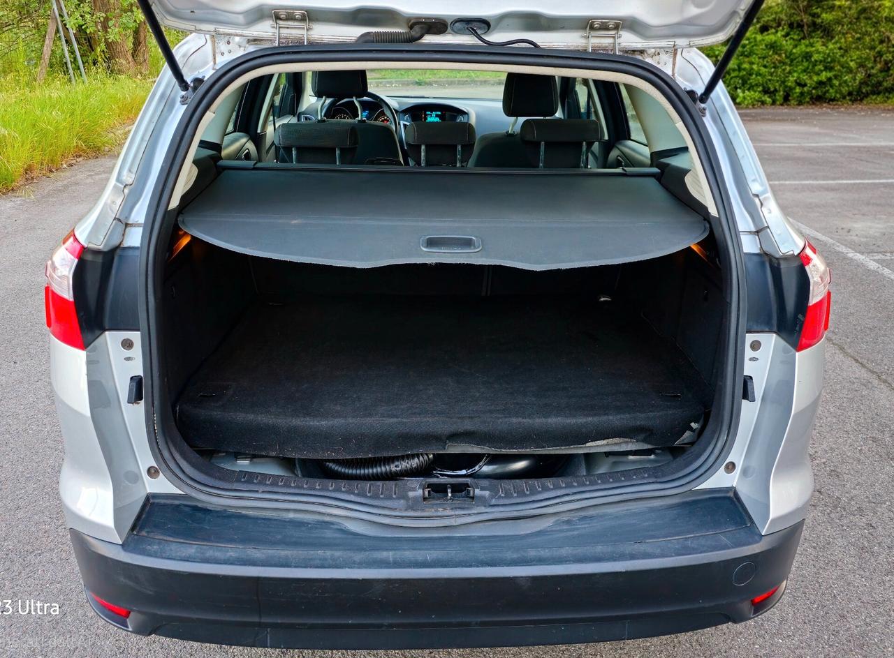 Ford Focus Gpl se garantita 12 mesi ok neopatentati