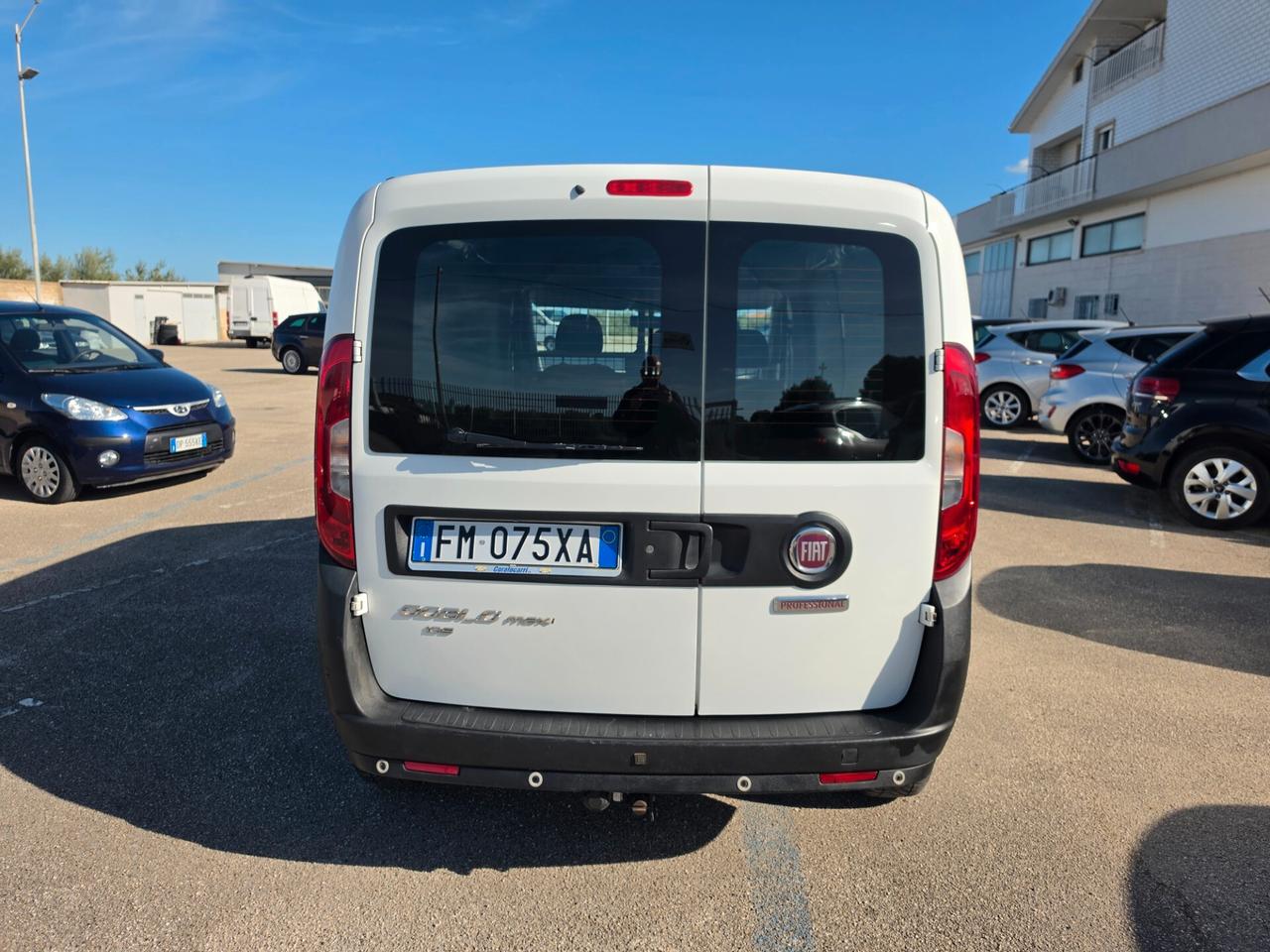 Fiat Doblo 1.6 MJT 105CV PL-TN Maxi SX 3 posti GANCIO TRAINO