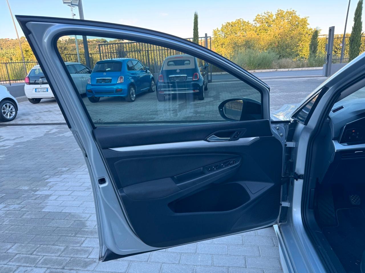 Volkswagen Golf 8 1.0 TSI - NEOPATENTATI - VIRTUAL - PRONTA CONSEGNA