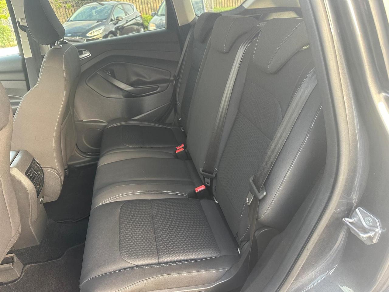 Ford Kuga 1.5 EcoBlue 120 CV Titanium (2019) | Solo 102.900 KM -