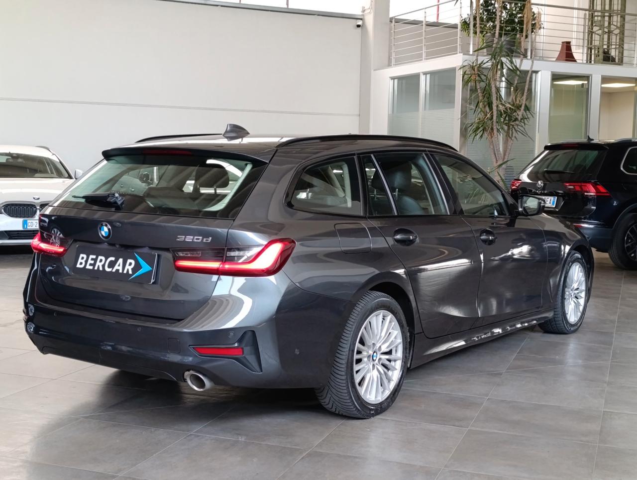 BMW 320 d Touring mhev 48V xdrive Sport auto