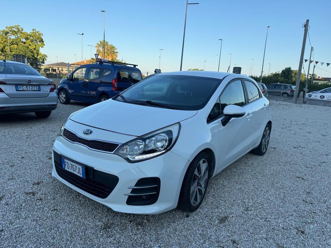 Kia Rio 1.4 CRDi 5p. Cool