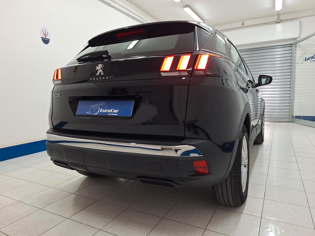 Peugeot 3008 Business 1.5 BlueHDi 130cv