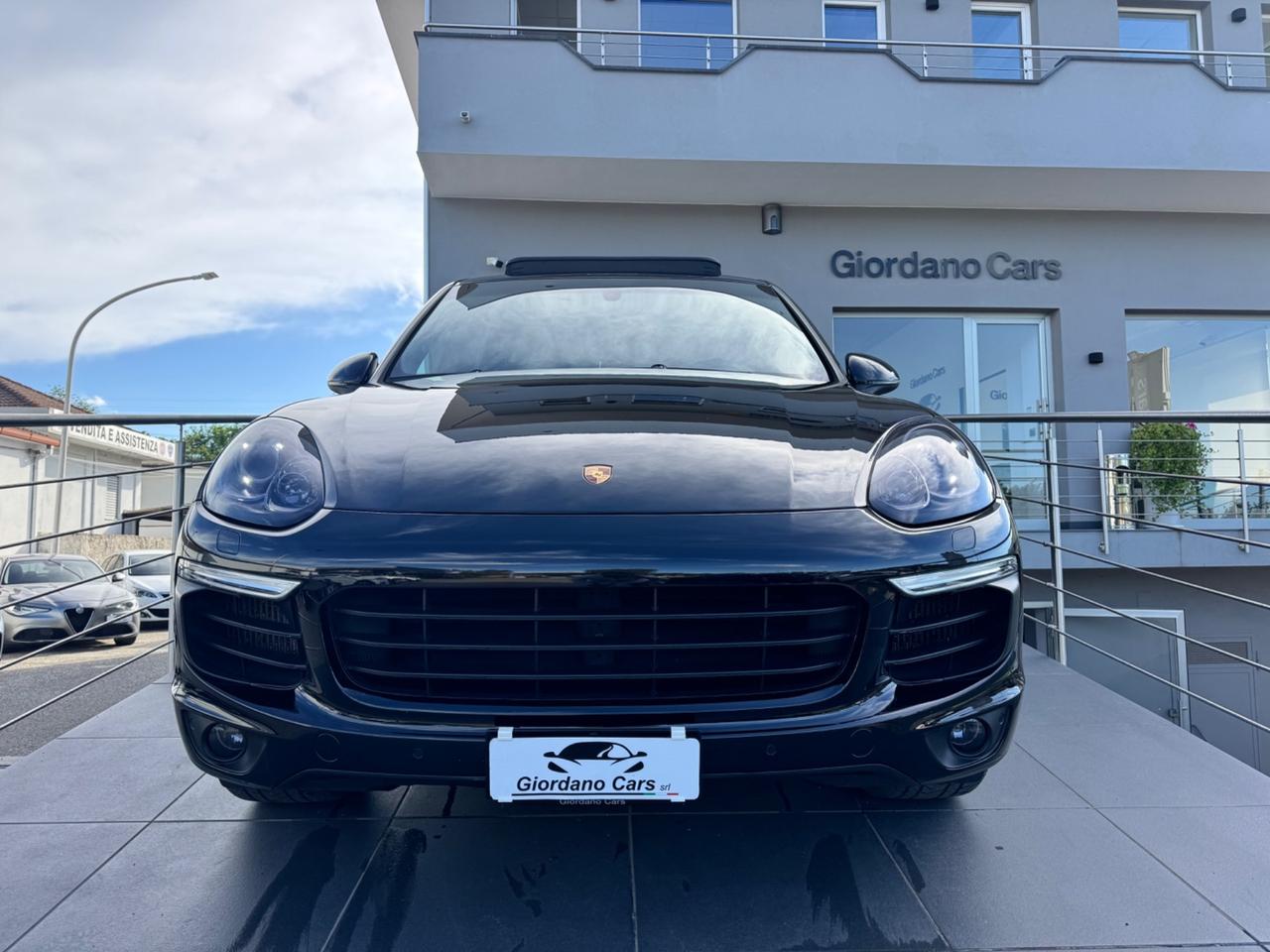 Porsche Cayenne 3.0 Diesel Platinum Edition open edition Porsche approved