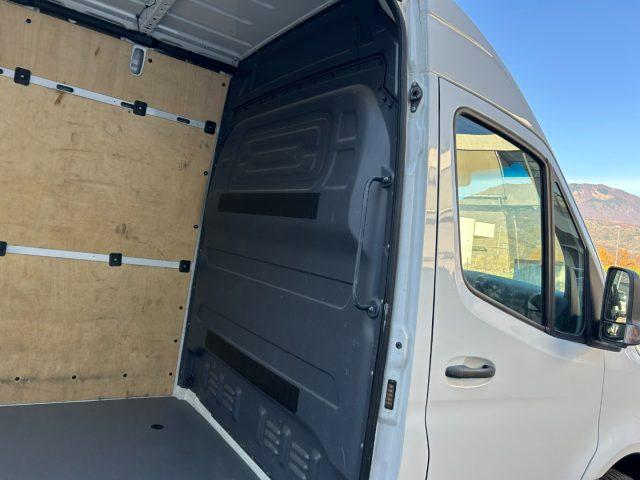 MERCEDES-BENZ Sprinter F39/33 311 CDI FWD TA Furgone